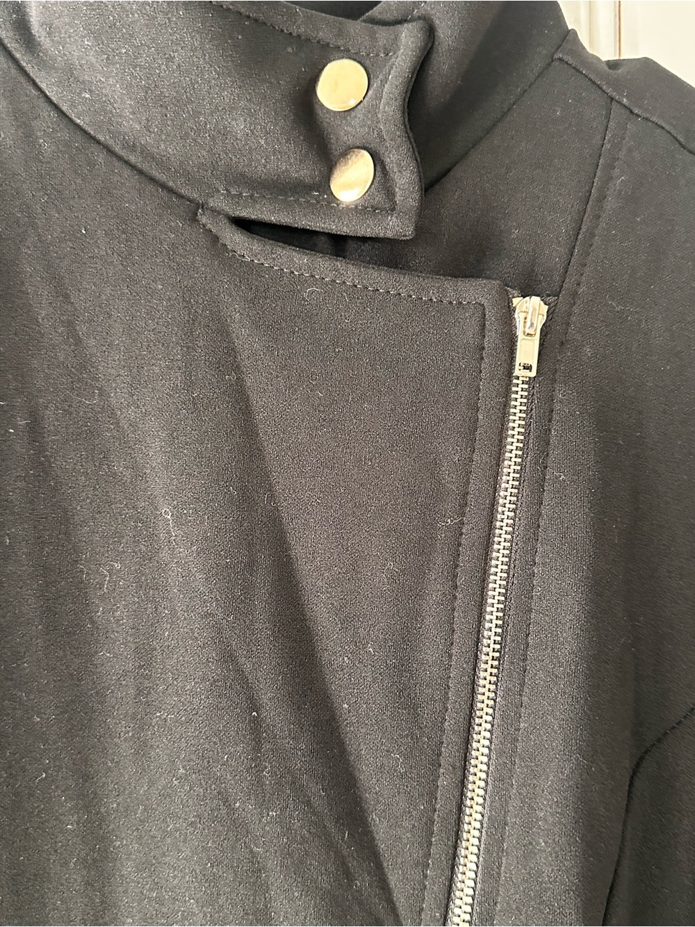Black Zip-Front Longline Blazer Jacket - Picture 3 of 7